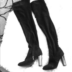 Tight high 👢 boots